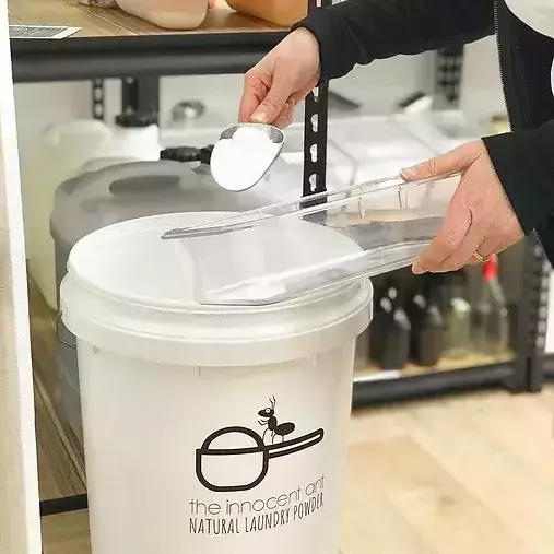 Bulk eco-conscious laundry powder
